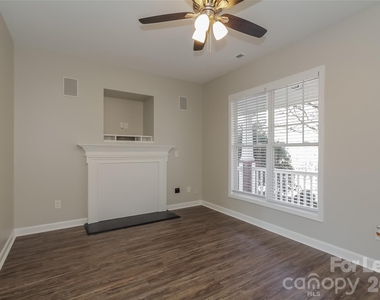 7943 Rolling Meadows Lane - Photo Thumbnail 3