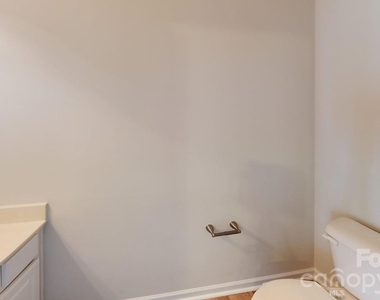 5545 Seths Drive - Photo Thumbnail 17
