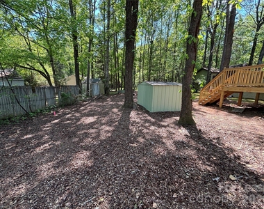 6211 Spanish Oak Road - Photo Thumbnail 24