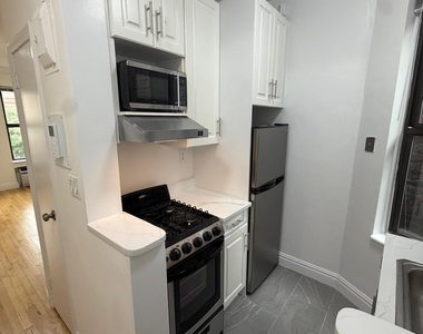 East 83rd Street - Photo Thumbnail 1
