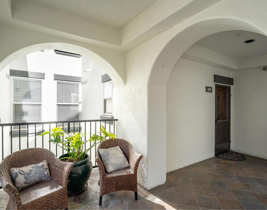 436 Poli Street - Photo Thumbnail 2