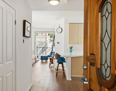 436 Poli Street - Photo Thumbnail 3