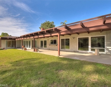 16612 Park Lane Circle - Photo Thumbnail 39