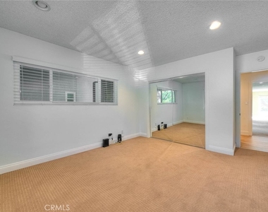 16612 Park Lane Circle - Photo Thumbnail 34