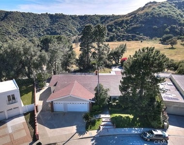 16612 Park Lane Circle - Photo Thumbnail 46