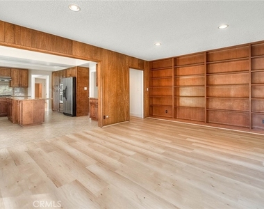 16612 Park Lane Circle - Photo Thumbnail 18