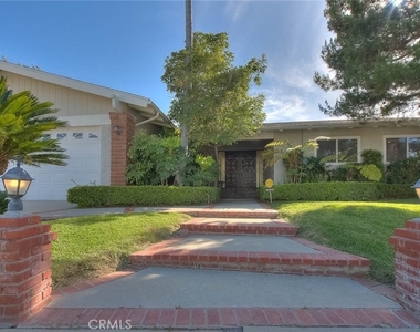 16612 Park Lane Circle - Photo Thumbnail 1