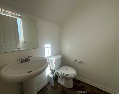 5862 Ginger Drive - Photo Thumbnail 9