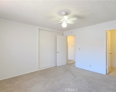 1086 Springfield Street - Photo Thumbnail 10