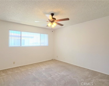 1086 Springfield Street - Photo Thumbnail 12