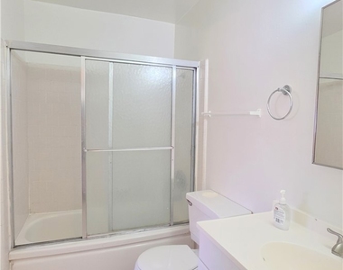 1086 Springfield Street - Photo Thumbnail 14