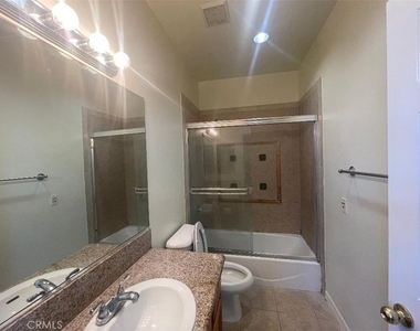 5605 Temple City Blvd. - Photo Thumbnail 9