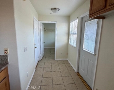 5605 Temple City Blvd. - Photo Thumbnail 16