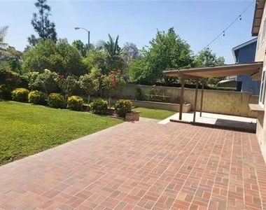 840 Bridle Drive - Photo Thumbnail 25