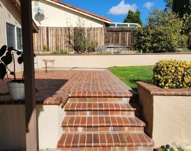 840 Bridle Drive - Photo Thumbnail 21