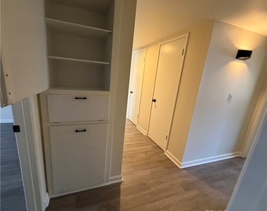 28461 Portsmouth Drive - Photo Thumbnail 11