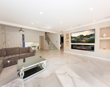 28408 Hidden Hills Drive - Photo Thumbnail 5