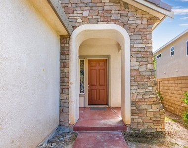 28408 Hidden Hills Drive - Photo Thumbnail 2