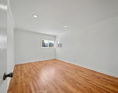 22525 Flamingo - Photo Thumbnail 15