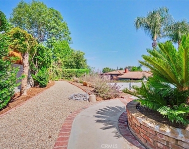22525 Flamingo - Photo Thumbnail 25