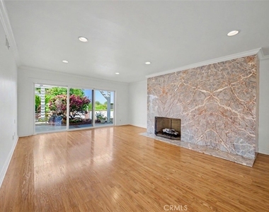 22525 Flamingo - Photo Thumbnail 4