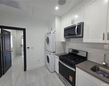 9523 Stanwin - Photo Thumbnail 3