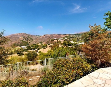 3339 Paseo Del Sol - Photo Thumbnail 36
