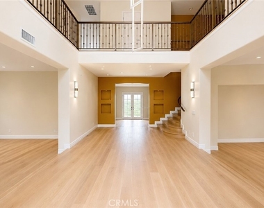 3339 Paseo Del Sol - Photo Thumbnail 6