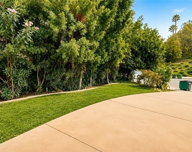 3339 Paseo Del Sol - Photo Thumbnail 2