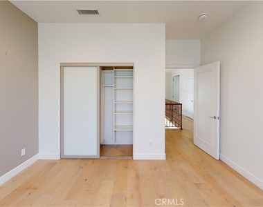 3339 Paseo Del Sol - Photo Thumbnail 22