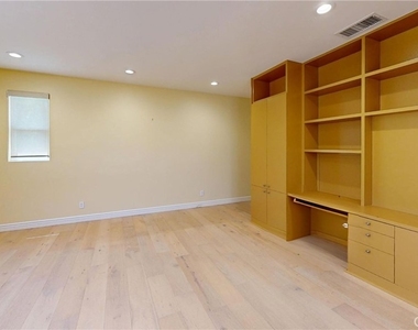 3339 Paseo Del Sol - Photo Thumbnail 31