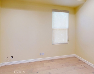 3339 Paseo Del Sol - Photo Thumbnail 20
