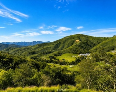 3339 Paseo Del Sol - Photo Thumbnail 34