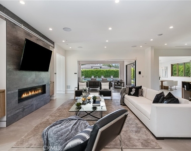 23262 Gonzales Drive - Photo Thumbnail 11