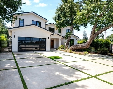 23262 Gonzales Drive - Photo Thumbnail 5