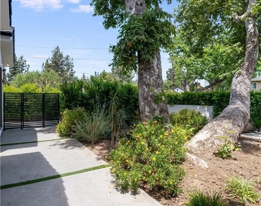 23262 Gonzales Drive - Photo Thumbnail 7