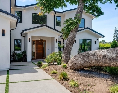 23262 Gonzales Drive - Photo Thumbnail 6