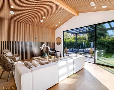 5323 Allott Avenue - Photo Thumbnail 20