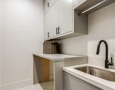 5323 Allott Avenue - Photo Thumbnail 44