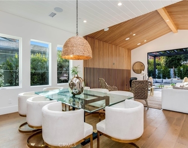 5323 Allott Avenue - Photo Thumbnail 12