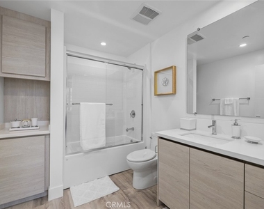 5820 La Mirada Avenue - Photo Thumbnail 43