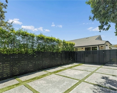 4627 Ethel Ave - Photo Thumbnail 27