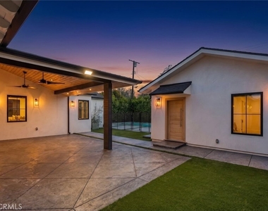 4627 Ethel Ave - Photo Thumbnail 31