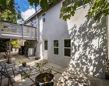 2304 W Avenue 31 - Photo Thumbnail 16