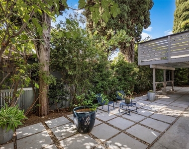 2304 W Avenue 31 - Photo Thumbnail 17