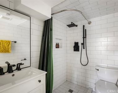 2304 W Avenue 31 - Photo Thumbnail 20
