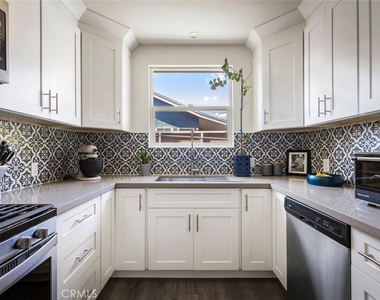 2304 W Avenue 31 - Photo Thumbnail 6