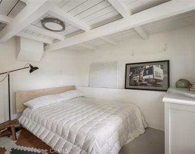 2304 W Avenue 31 - Photo Thumbnail 18