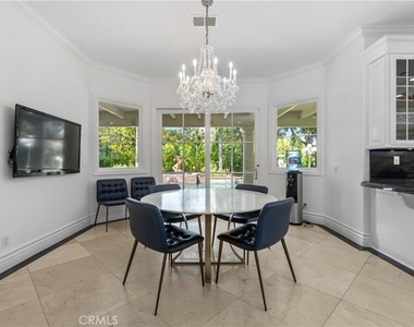 5267 Newcastle - Photo Thumbnail 9