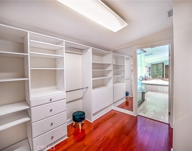 5512 Leghorn - Photo Thumbnail 18